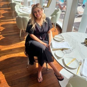 Meet your Posher, Angela